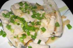 Vietnamese steamed fish in ginger and scallion sauce