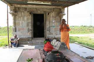 Visit To Koogaiyur Temples