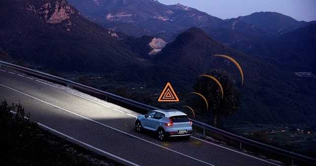 Volvo Cars Warn Each Other Of Slippery Roads And Hazards