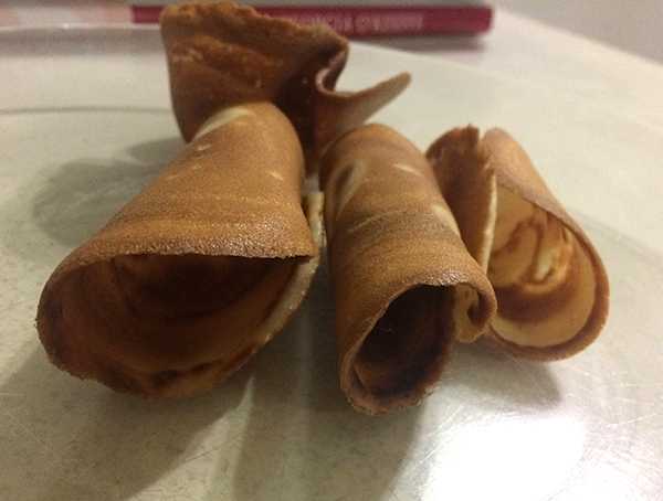 Waffle Cones And Ice Cream Cake - Arthi Amaran