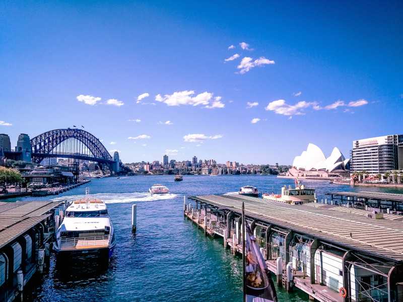 Walk Across Sydney Harbour Bridge
