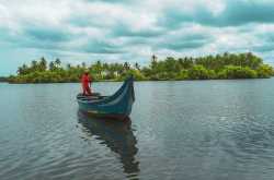 Waterworld - The Beaches and Backwaters of Kerala | Tale of 2 Backpackers