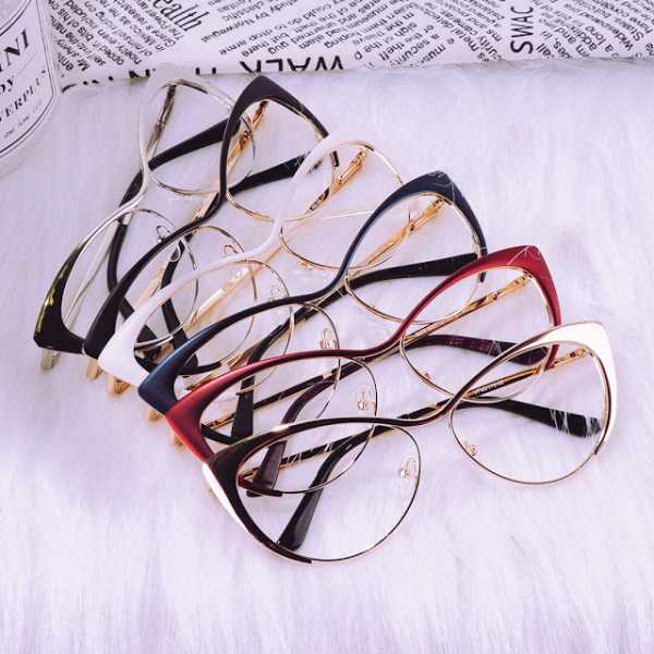 What You Should Know When Buying Glasses Online