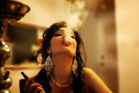 What Is Hookah And How To Use It?
