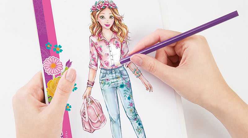 What Is The Difference Between A Fashion Designer And A Fashion Stylist? | Education After 12th