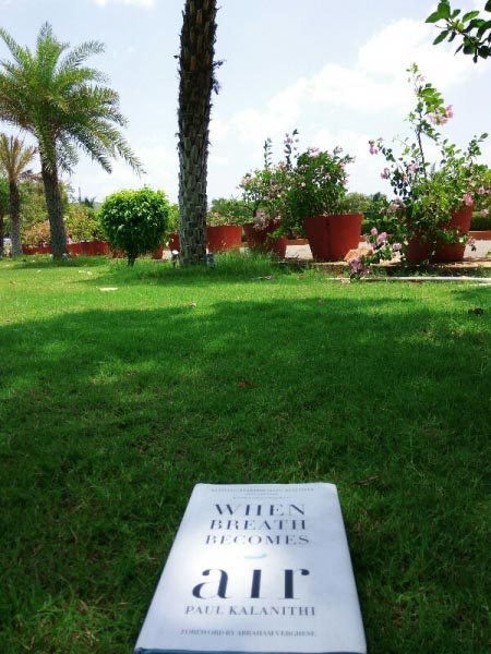 When Breath Becomes Air By Paul Kalanithi Review - The Enchanting World Of Books