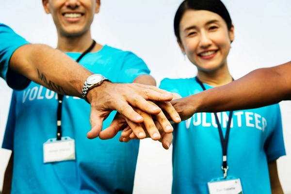 Which Is The Best Extracurricular Activity For College Admissions | MBA Crystal Ball