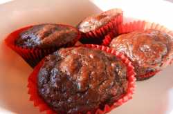 Whole wheat banana, raisins, and chocolate muffins
