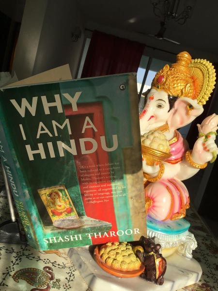 Why Shashi Tharoor Is A Hindu - Books And A Lot More.com
