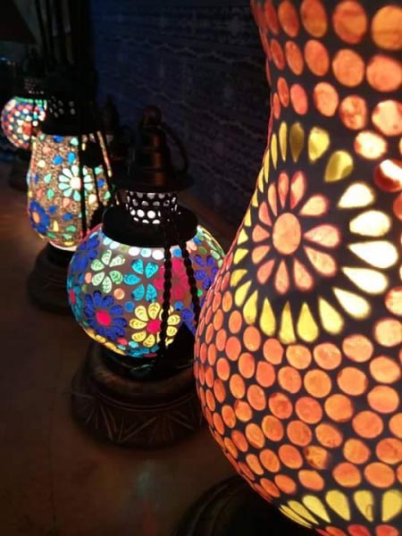 YOUR ONE-STOP-SHOP FOR ALL TRADITIONAL ARTISTIC ITEMS