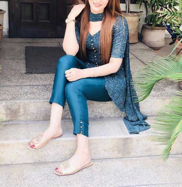 Zabardast Dress New Pic For Fb ID Dp - Wallpaper DP