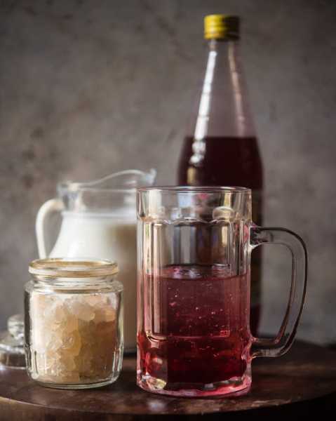 Gond Katira Sharbat : A Cooling Drink With Gum Tragacanth, Milk And Rooh Afza 