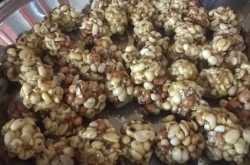 kadalai mittai ( peanut fudges)