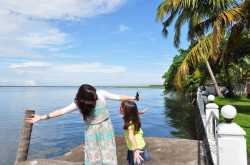 live and love yourself: Working vs Stay at Home Mother - Do we really need this debate?