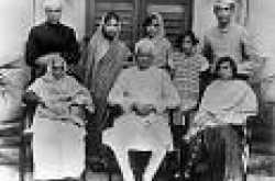 nehru/gandhi dynasty and their contribution